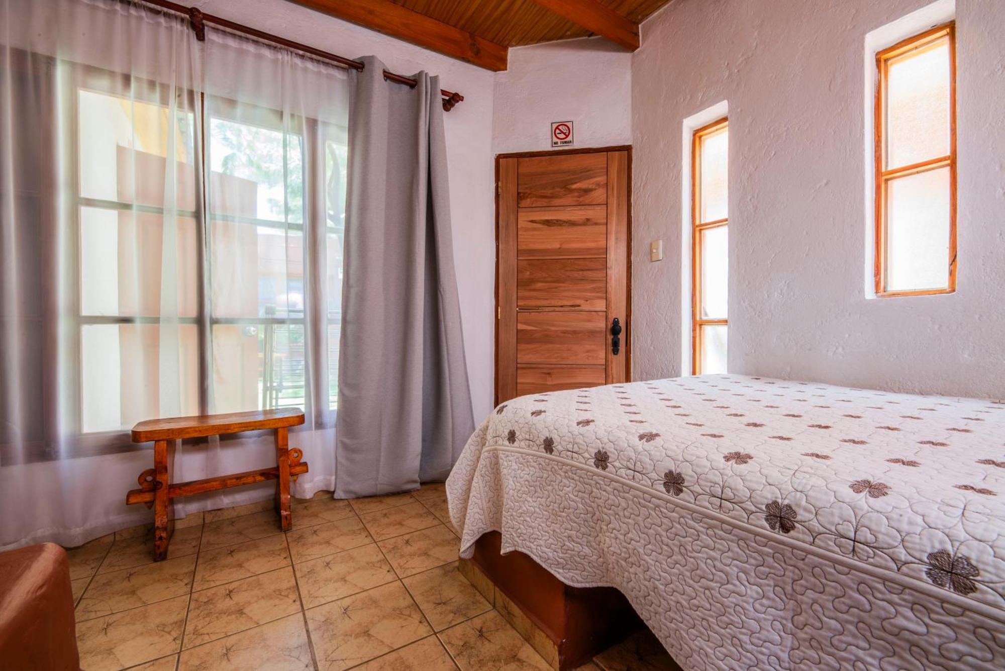 Hostal Sumaj Сан-Педро-де-Атакама Экстерьер фото